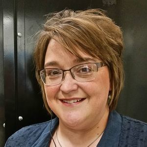 Meet your Posher, Lori